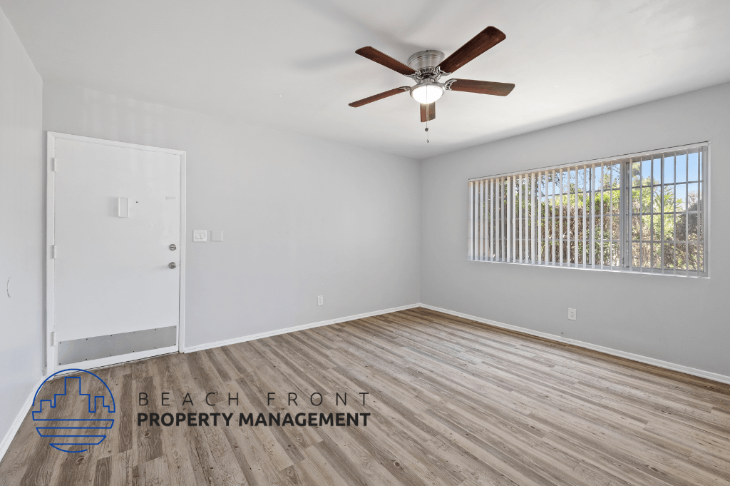 2135 Santa Fe Ave. - Photo 6 of 16