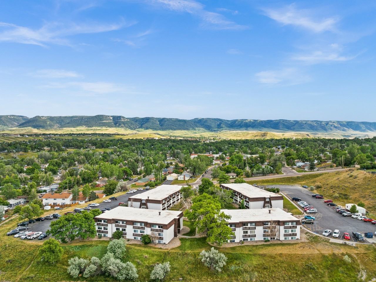 Pronghorn Apartments - Photo 5 of 39