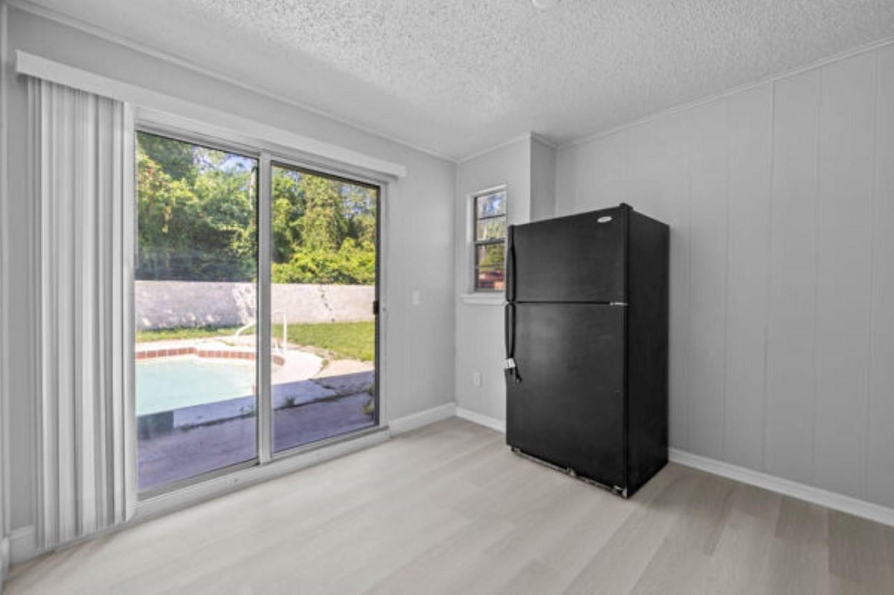 Hidden Hollow Drive - Photo 4 of 11