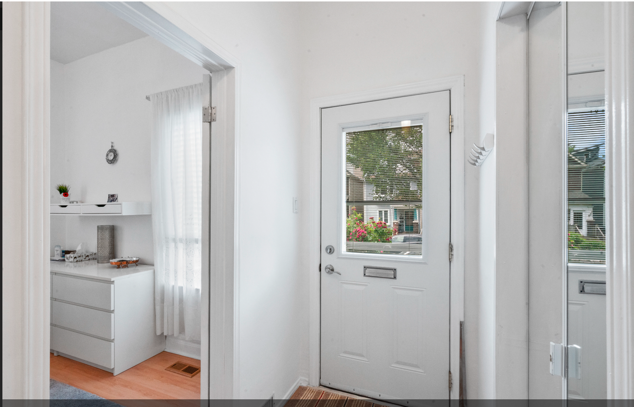 161 Ashdale Avenue - Photo 2 of 17