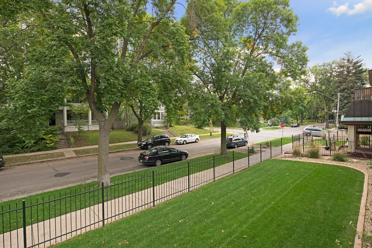 Uptown Plaza - Photo 2 of 5