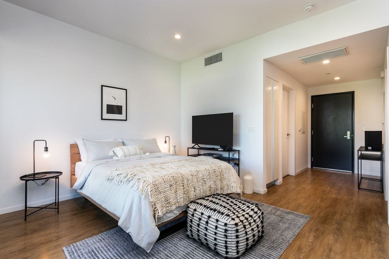 Line Lofts - Photo 2 of 11