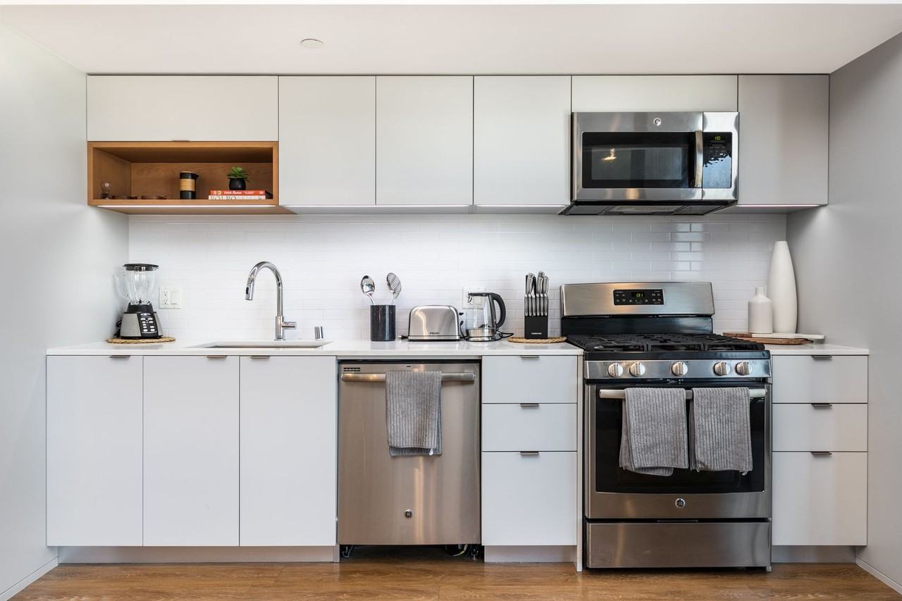 Line Lofts - Photo 4 of 11
