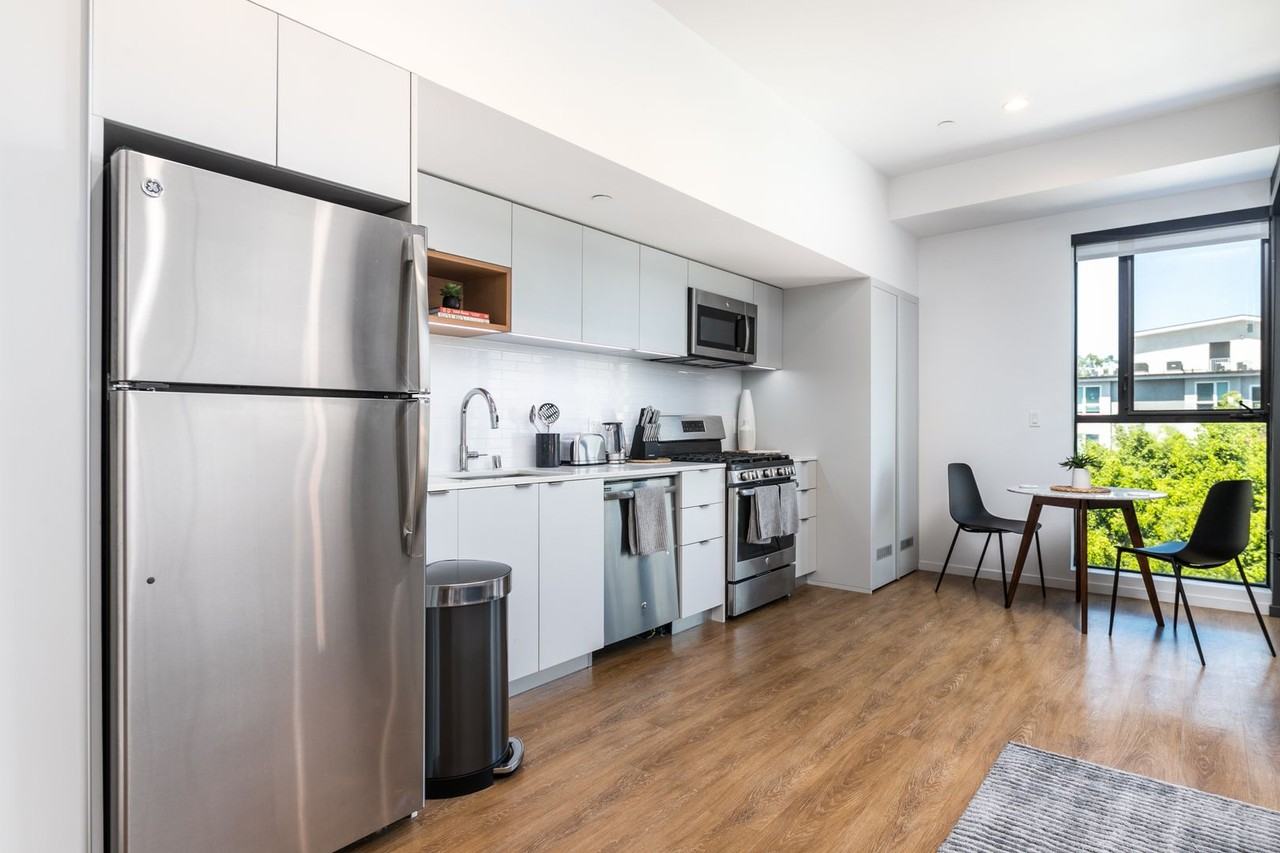 Line Lofts - Photo 6 of 11