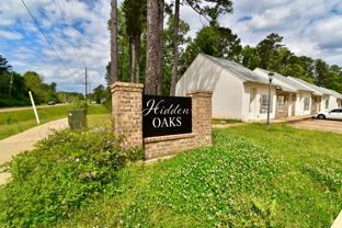 Hidden Oaks Apartments - Photo 1 of 1