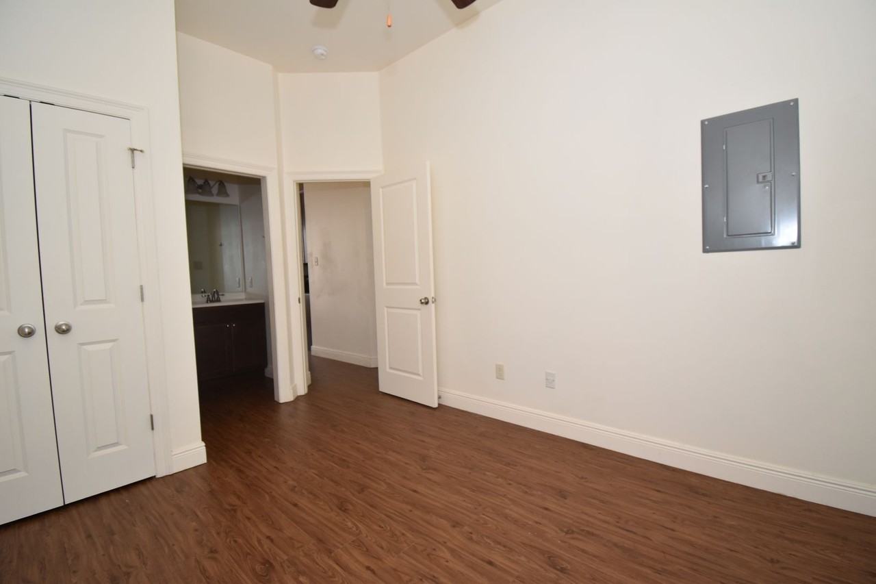 2408 W Barnett Springs Ave - Photo 6 of 13