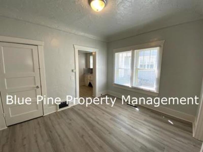 252 N Shilling Ave #2 - Photo 4 of 9