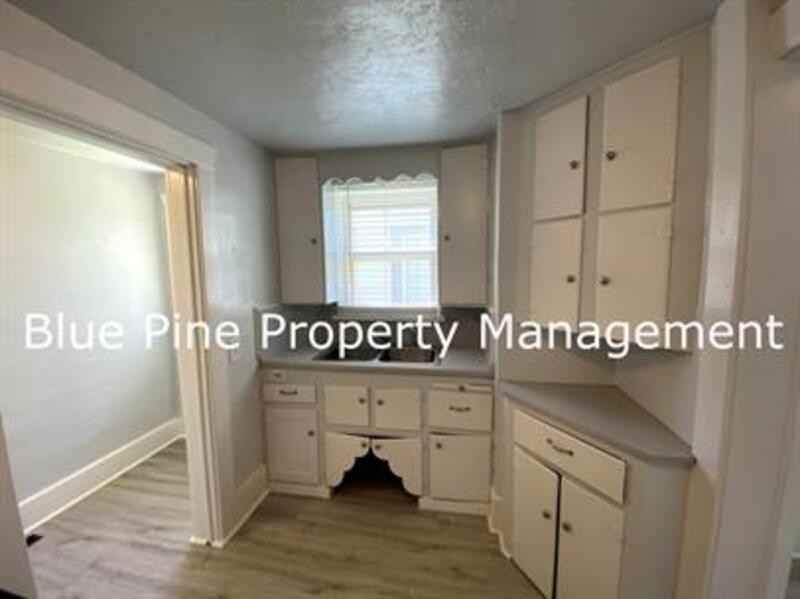 252 N Shilling Ave #2 - Photo 6 of 9