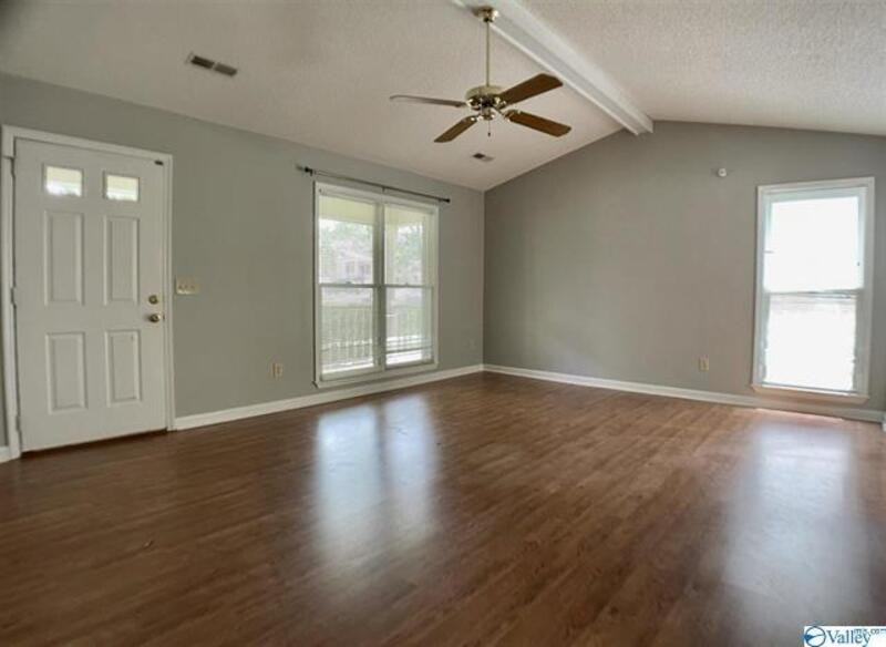 158 Hollington Dr Ne - Photo 2 of 18