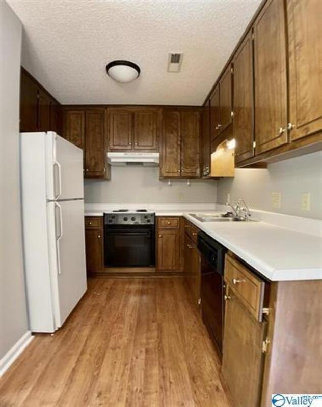 158 Hollington Dr Ne - Photo 5 of 18
