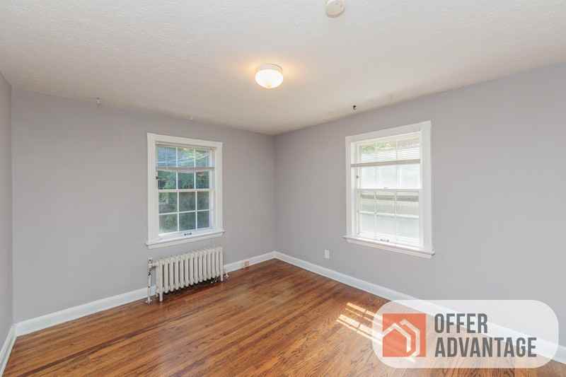 3449 Glencairn Rd - Photo 7 of 11