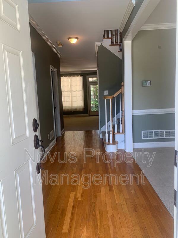 119 Tullamore Trl - Photo 4 of 33