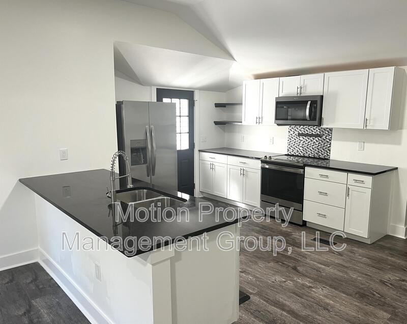 2509 Hamill Rd - Photo 3 of 13