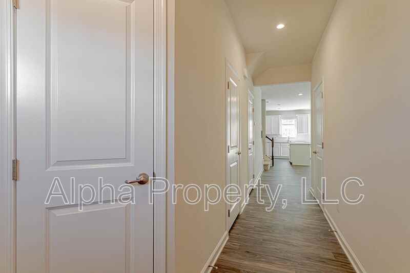 522 Huntingdale Pl - Photo 2 of 23