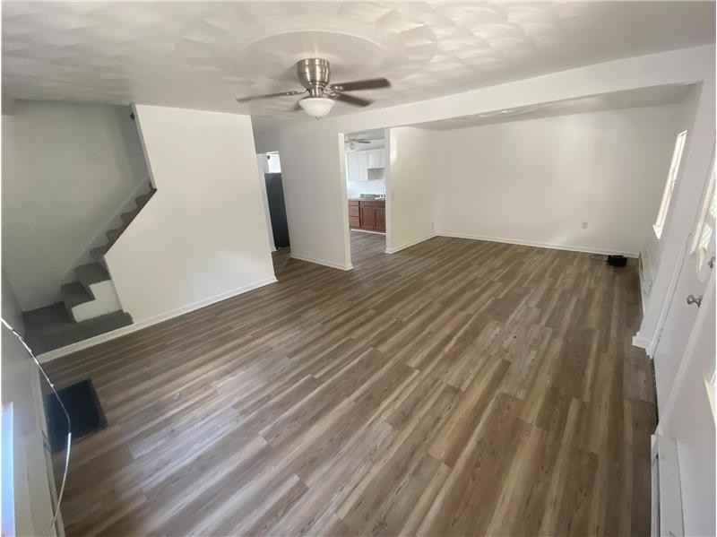 227 Main St - Photo 2 of 12