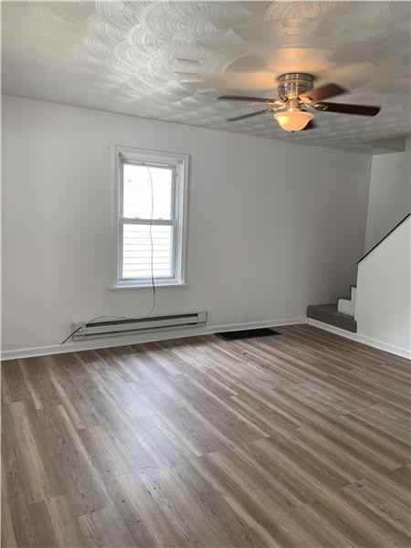 227 Main St - Photo 3 of 12