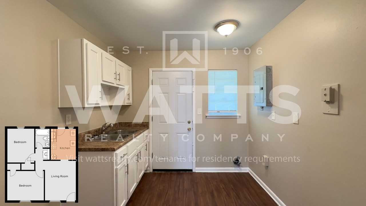 618 1st St W - Photo 5 of 12