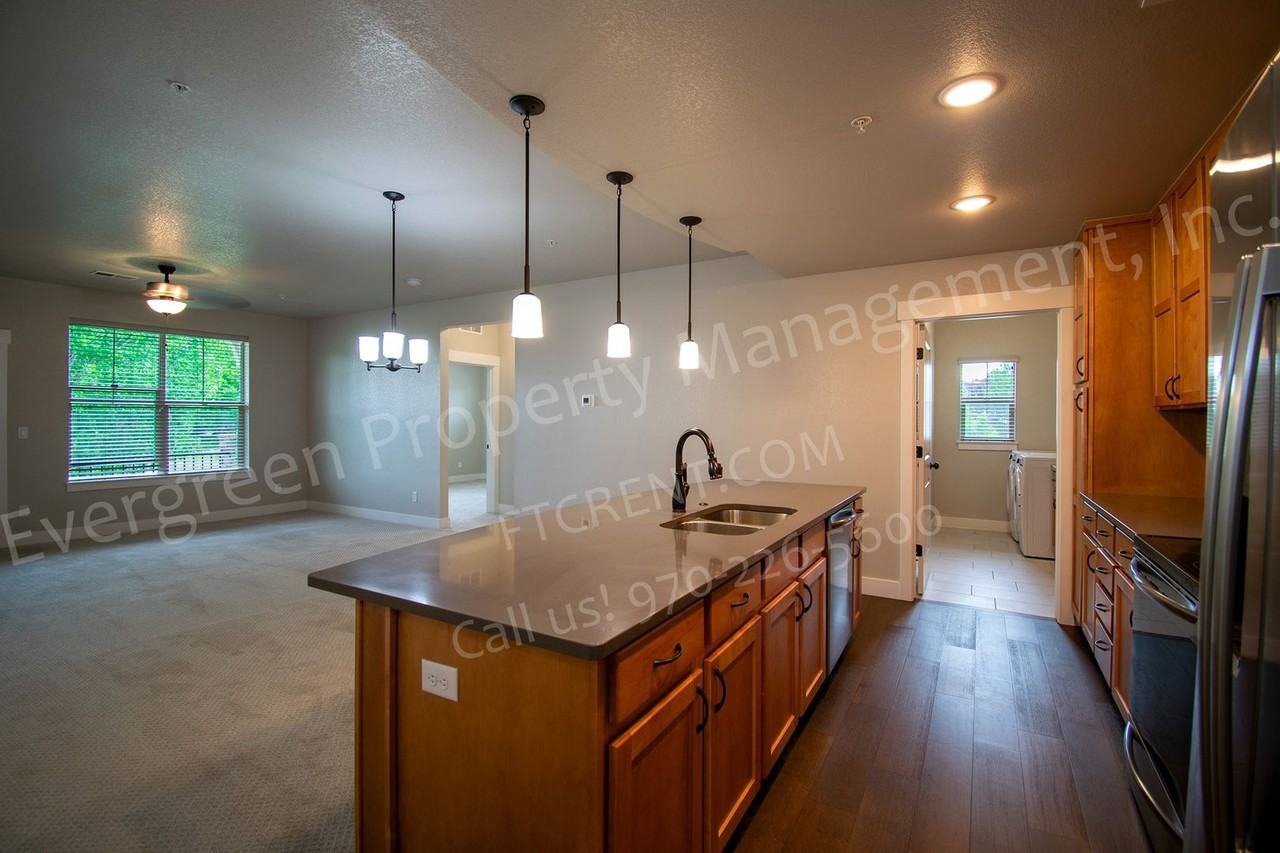 4612 Hahns Peak Dr - Photo 7 of 44