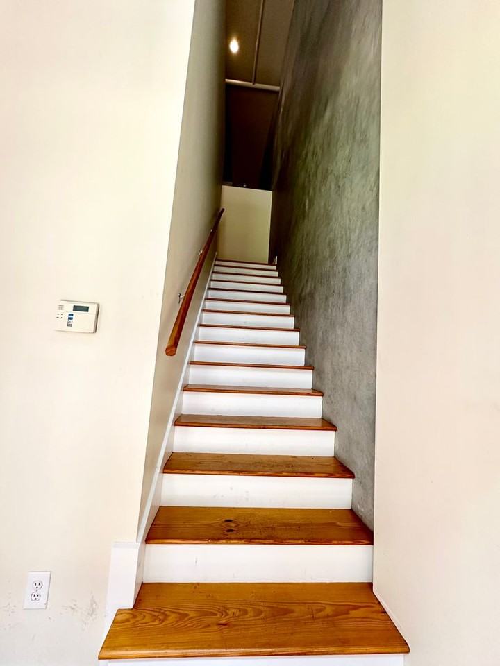 2226 1st Ave S - Photo 3 of 10