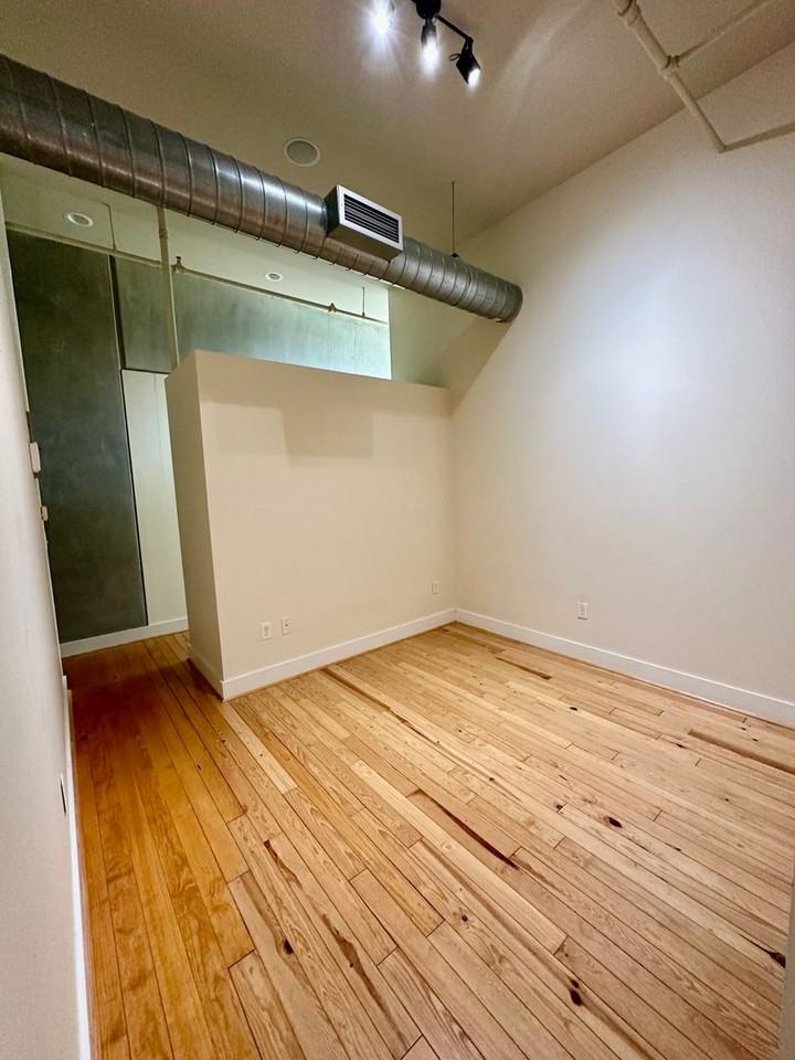 2226 1st Ave S - Photo 7 of 10