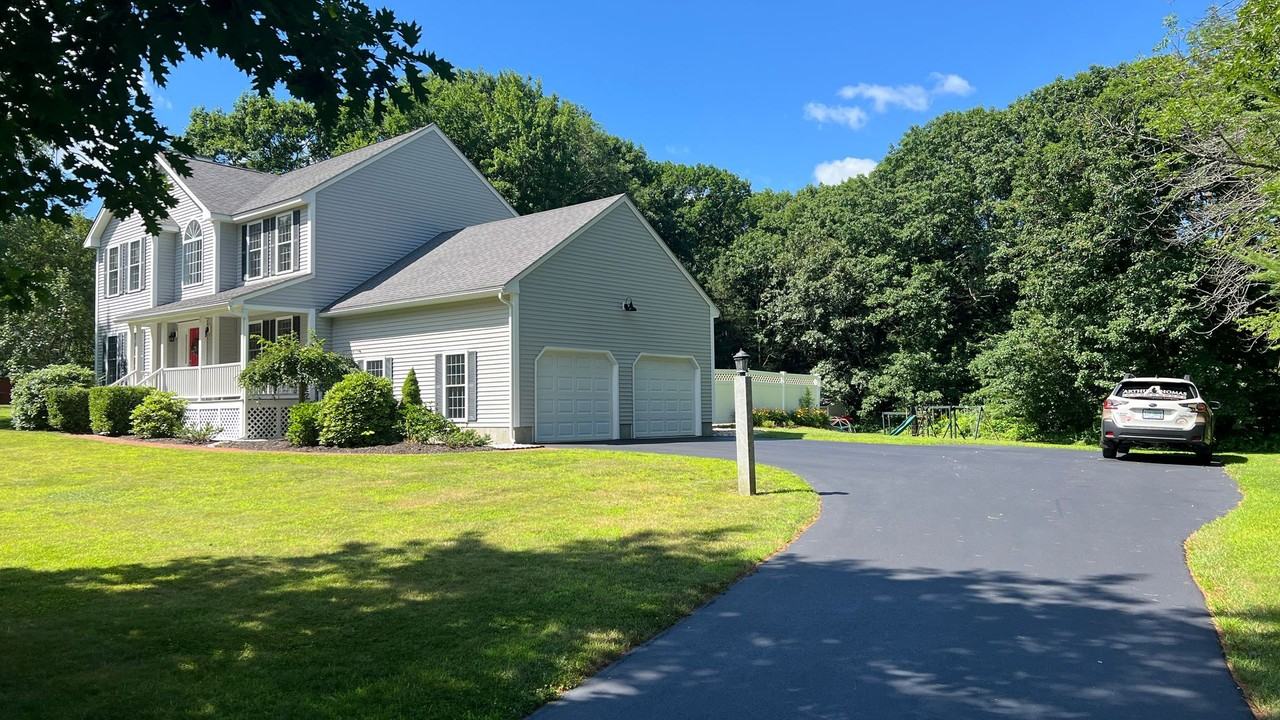 2 Winterberry Ln - Photo 3 of 50