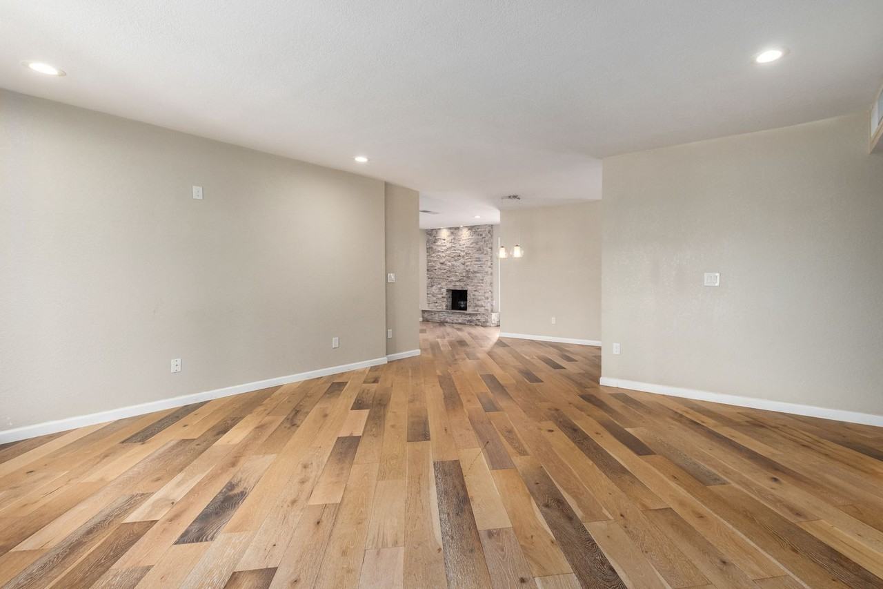 7435 E Palm Ln - Photo 6 of 36