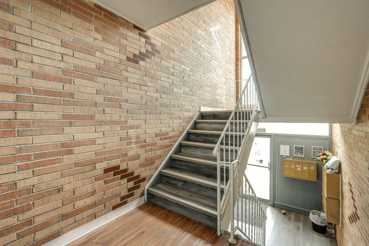 Modern Lakewood Apartments - Photo 3 of 16