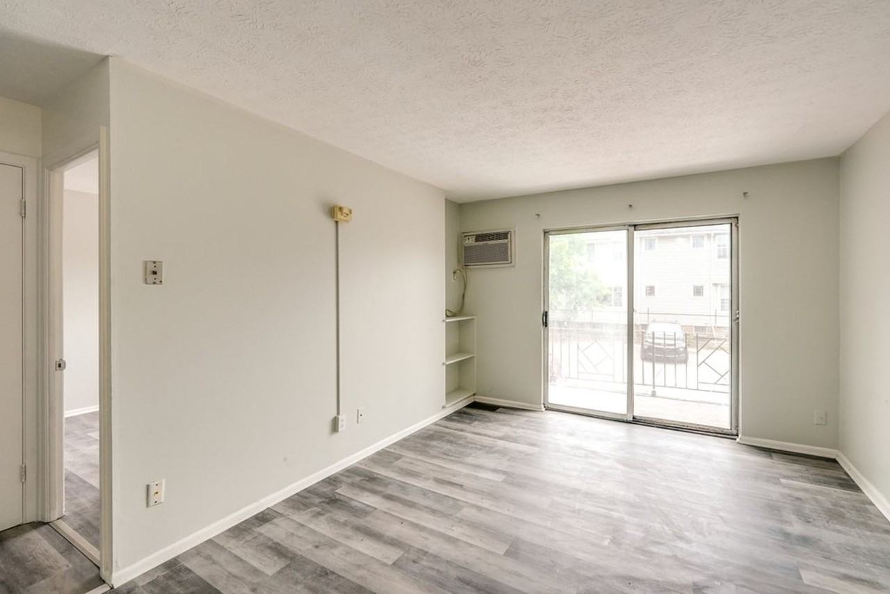 Modern Lakewood Apartments - Photo 7 of 16