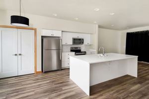 featured image of 1174 E Grover St