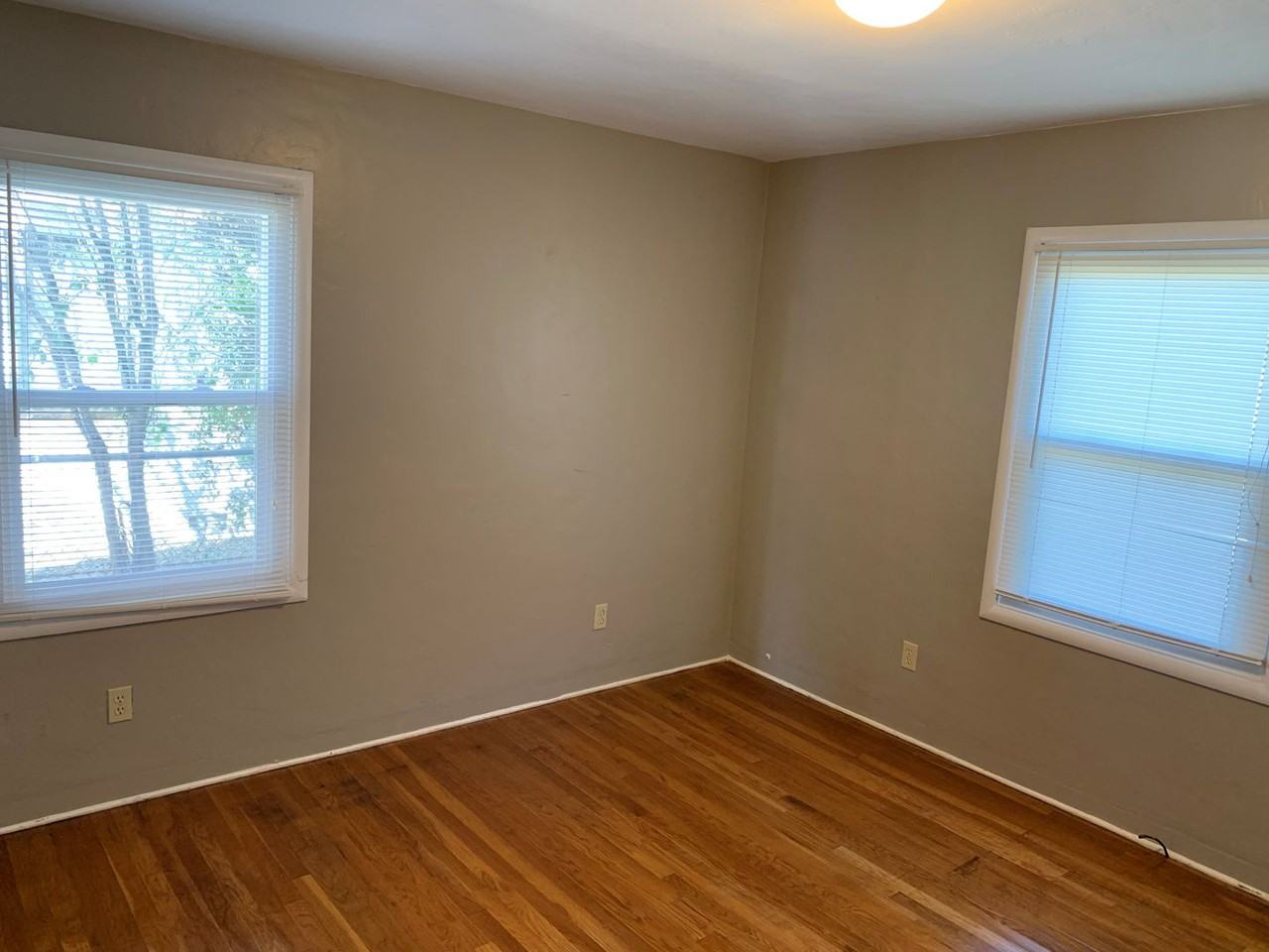 1089 Palm Ave - Photo 7 of 15