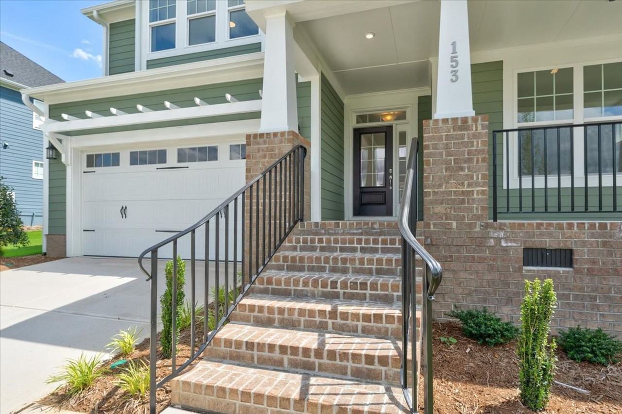 153 Sweet Briar Ln - Photo 2 of 32