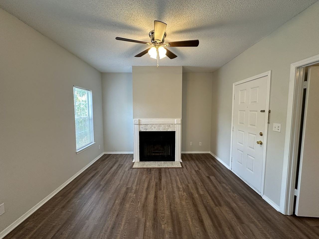 501 E Burgess Rd - Photo 2 of 16
