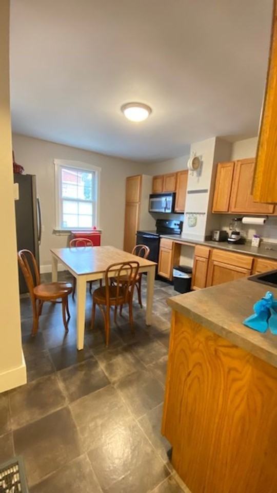 414 Stafford St - Photo 4 of 26