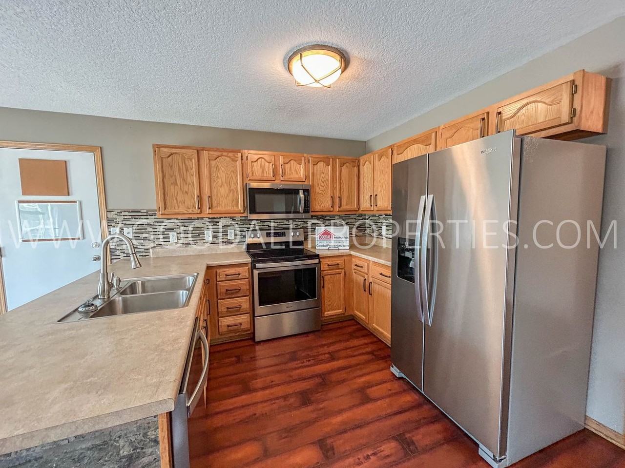 335 Se Carefree Ln - Photo 5 of 22