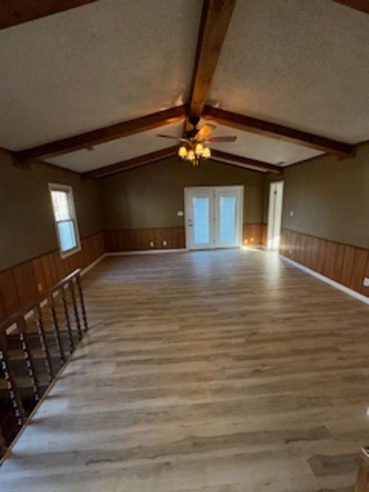 913 N Spring St - Photo 5 of 12