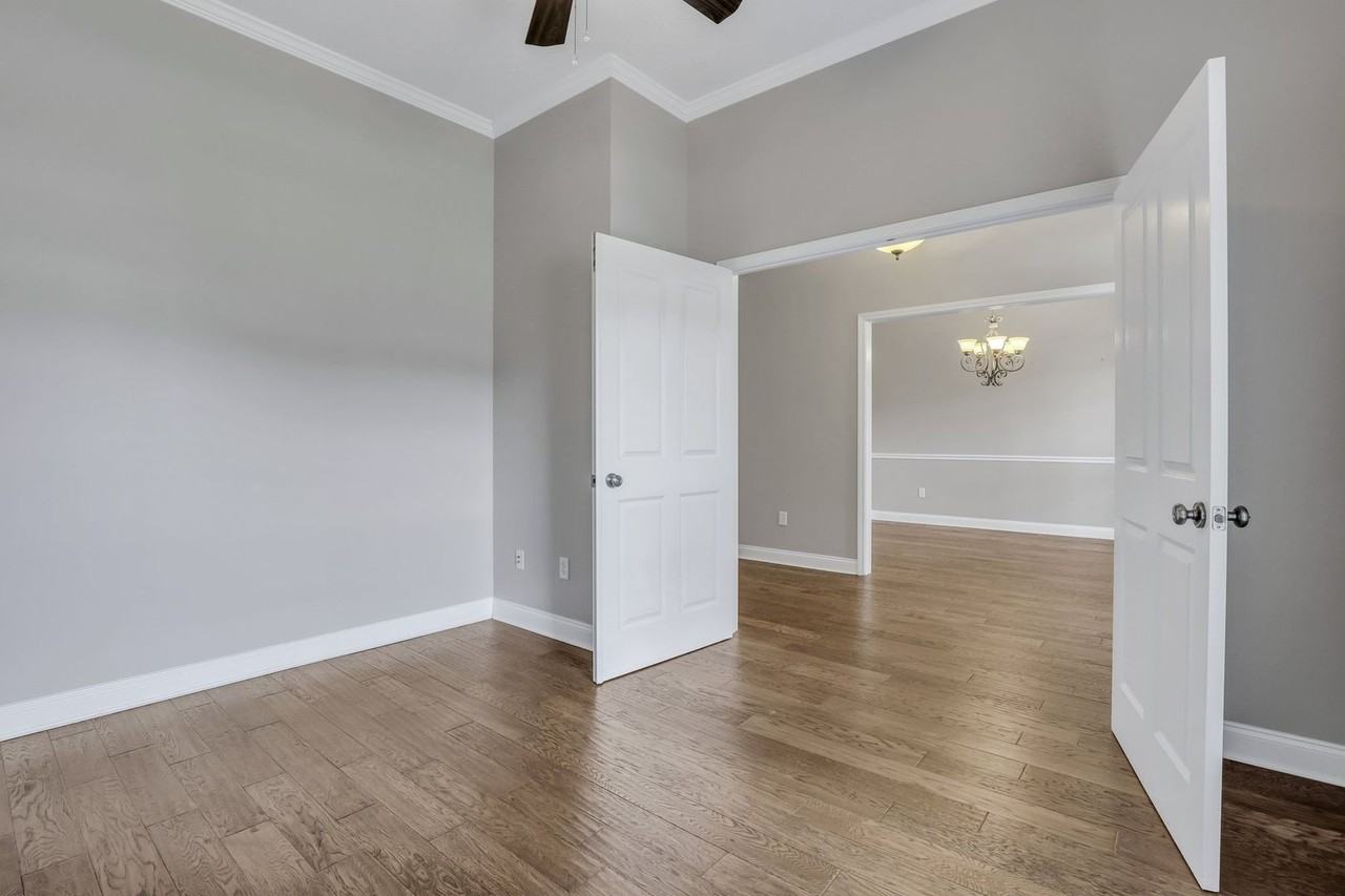 1821 Old Carriage Trl - Photo 6 of 50