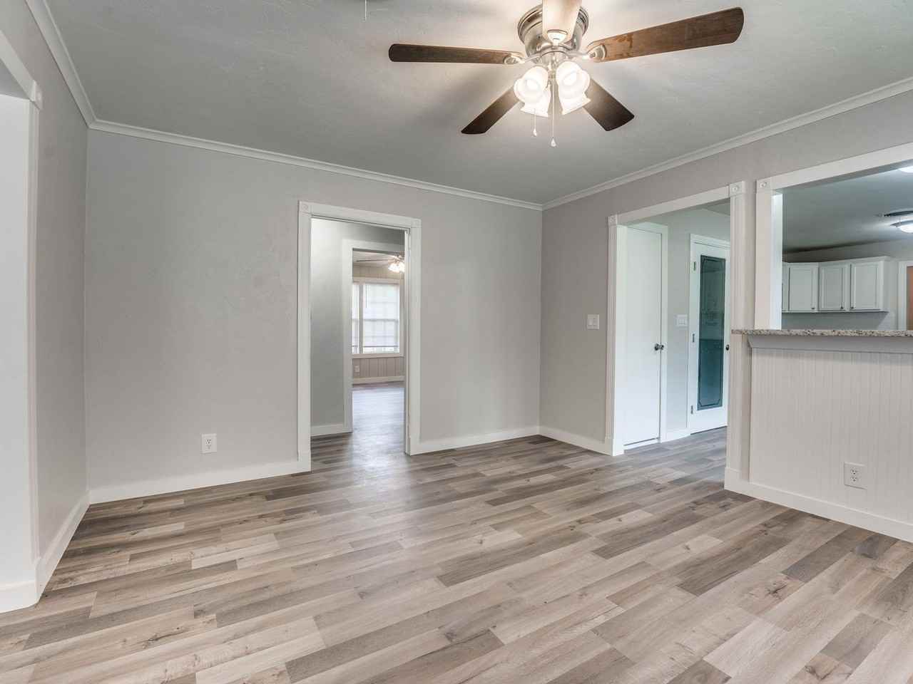 1810 N Park Ave - Photo 3 of 27