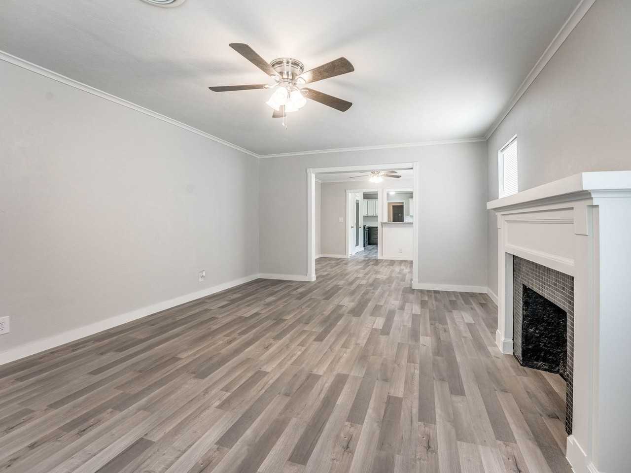 1810 N Park Ave - Photo 4 of 27