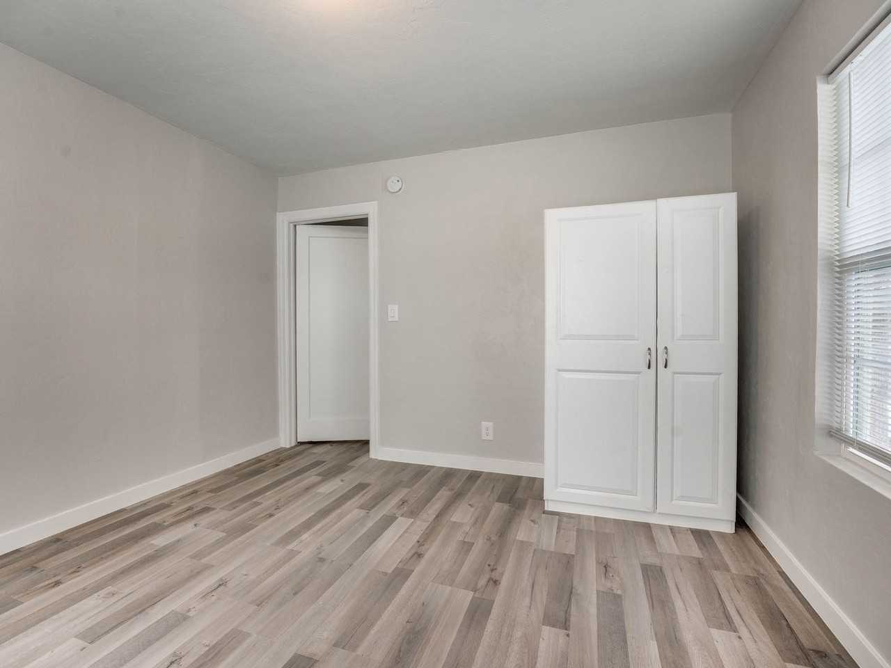 1810 N Park Ave - Photo 6 of 27