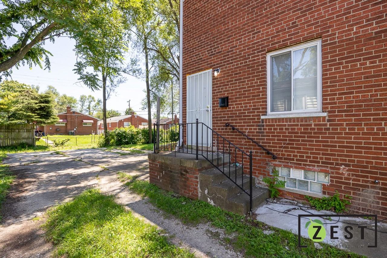 3785 12th St - Photo 3 of 19