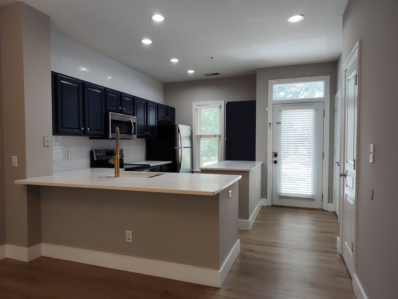 1011 Park West Dr - Photo 3 of 22