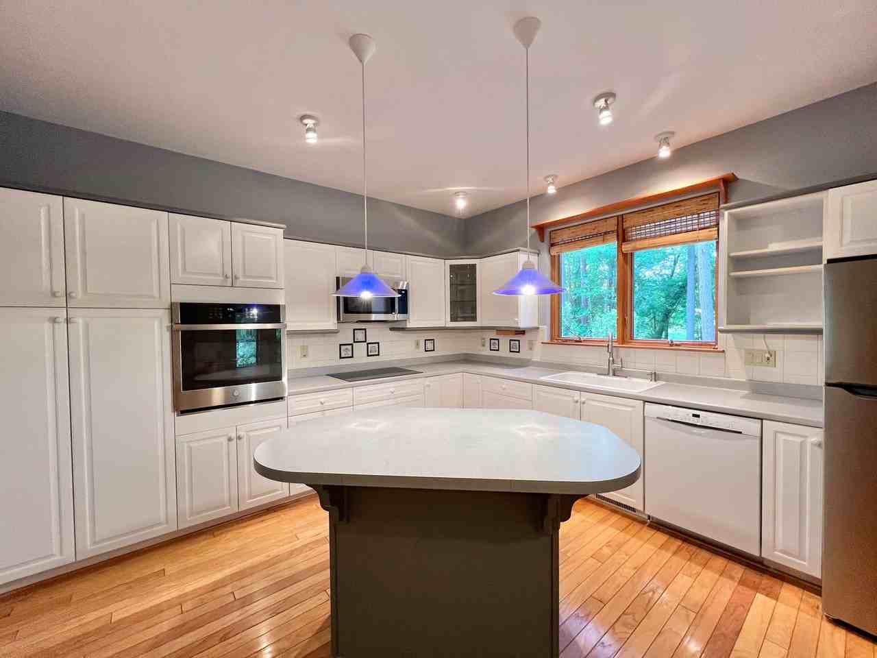 3005 Hickory Tree Pl - Photo 6 of 35