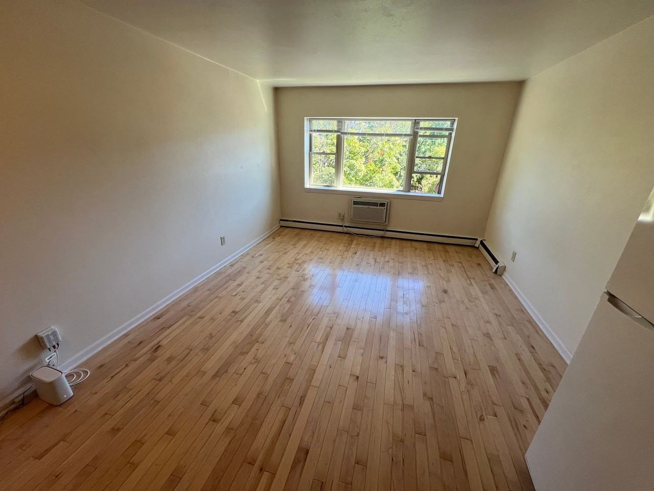 2030 N. Oakland Ave. - Photo 7 of 25