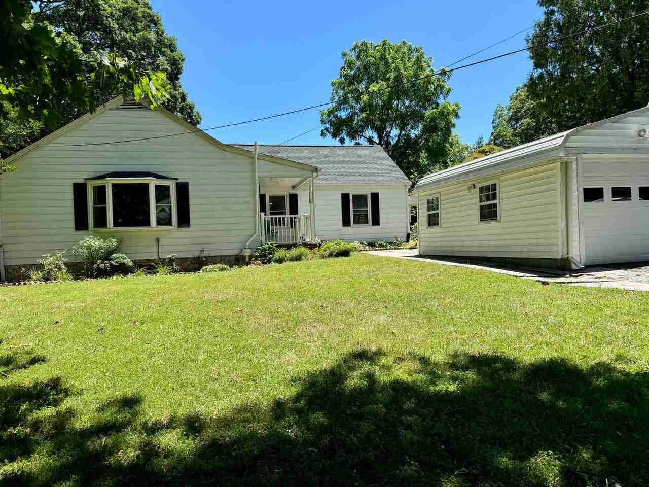 431 Alleghany St - Photo 2 of 24