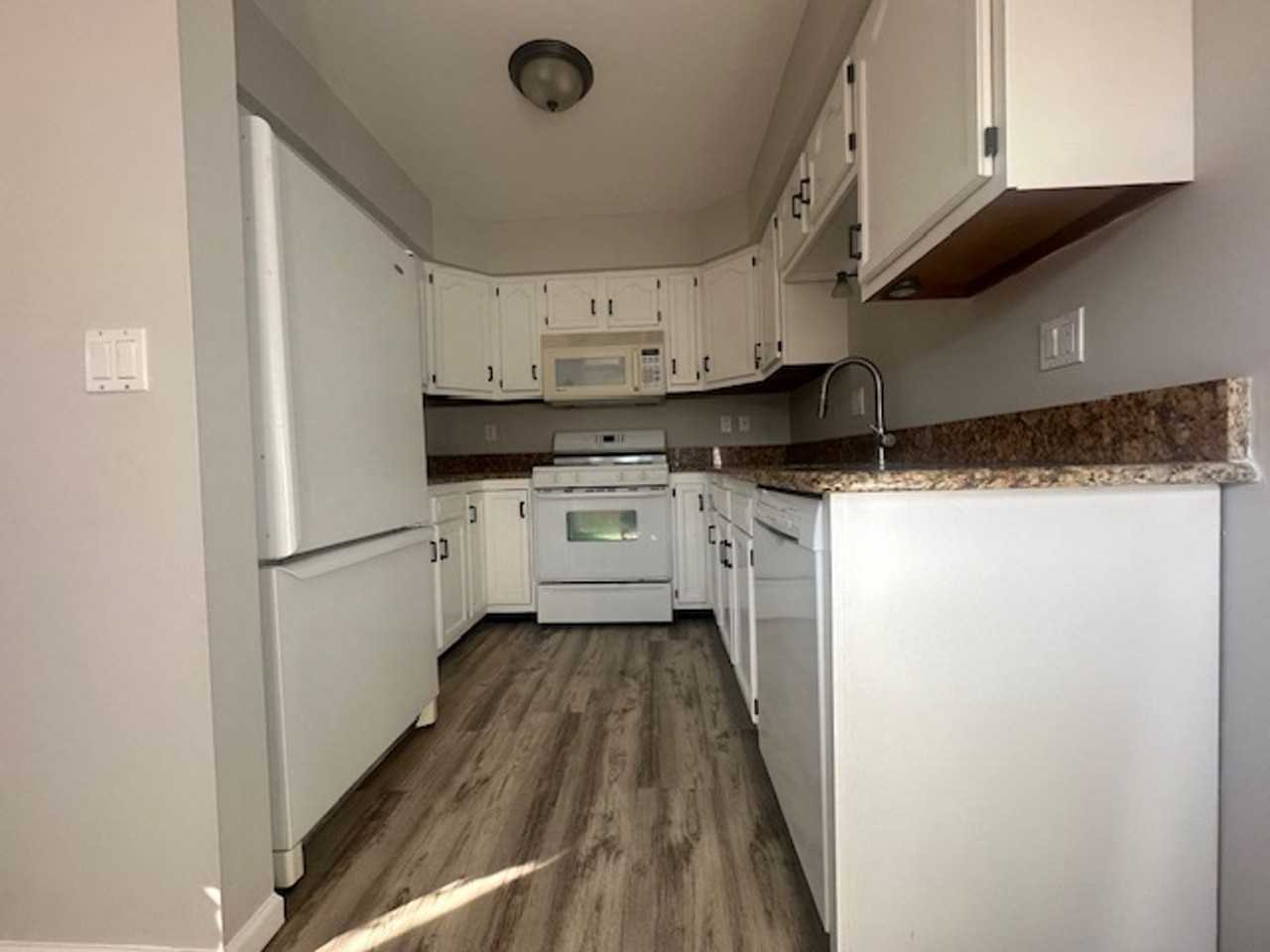 50851 Marsha Ln - Photo 3 of 15