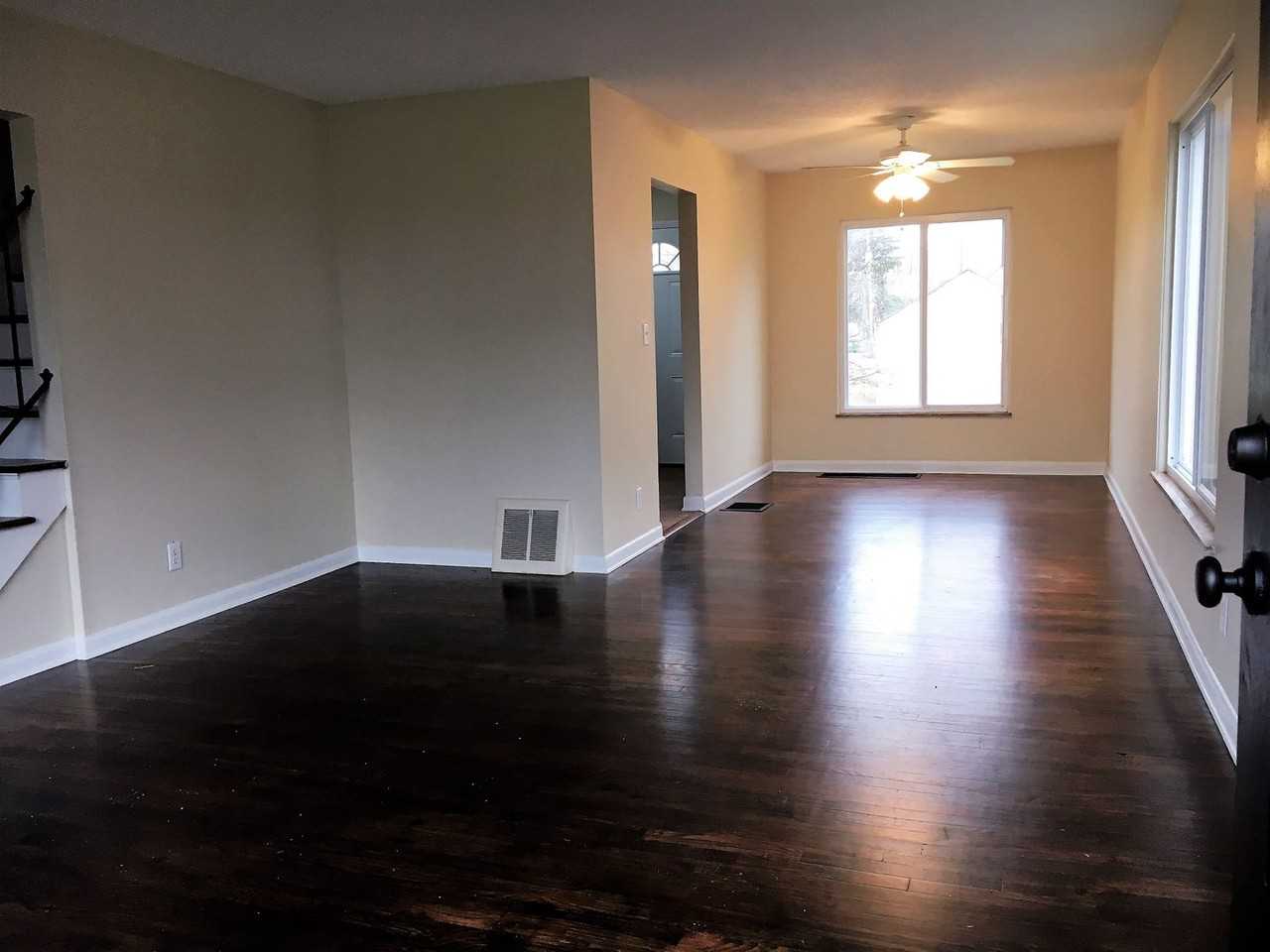 3345 Kimberly Ave, Columbus, OH 43224 2 Bedroom Apartment for 1,100