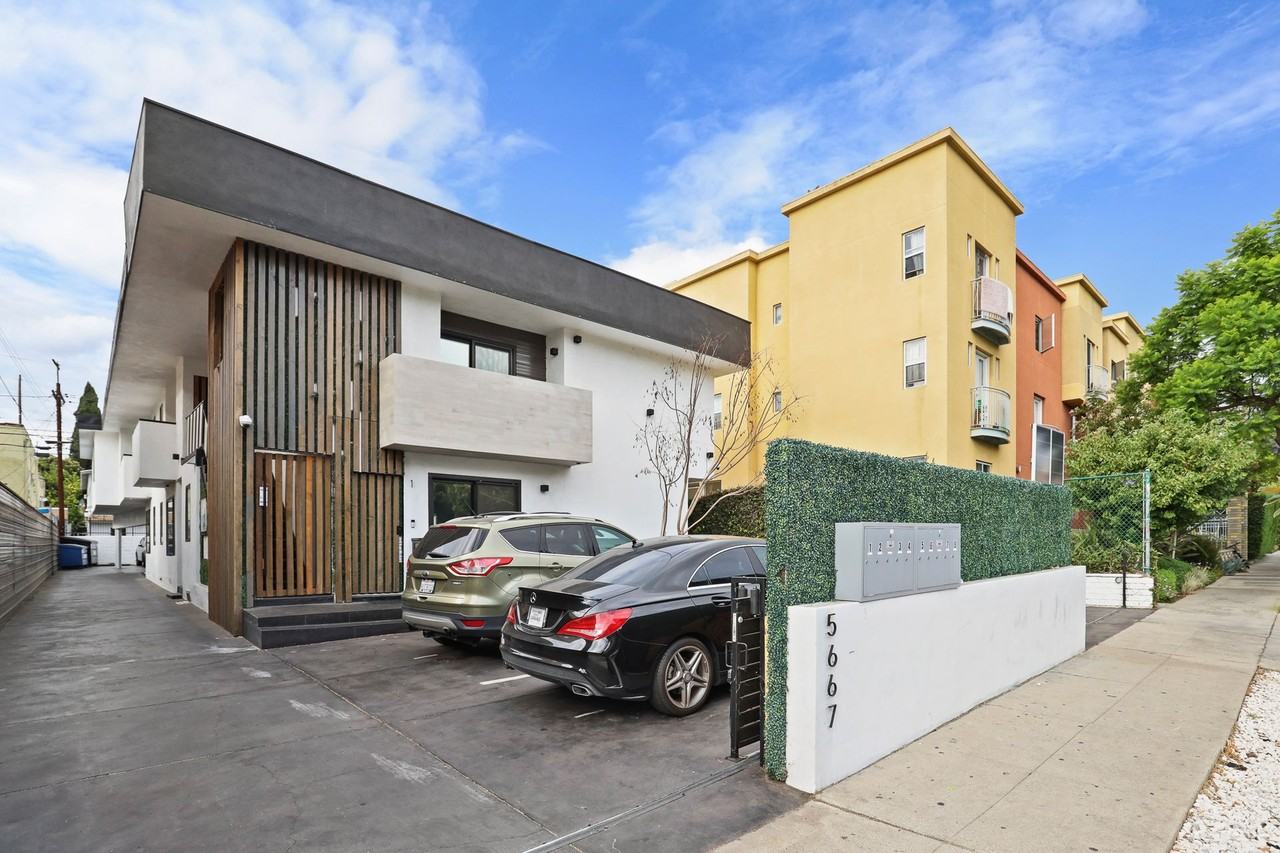 5667 La Mirada Avenue Apartmenets - Photo 3 of 18