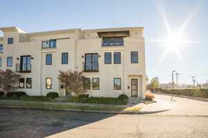 featured image of 1314 E 35th Pl