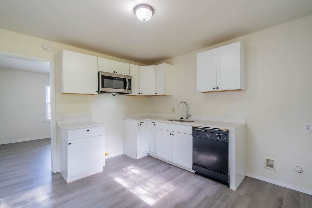 5372 S 36th West Ave - Photo 7 of 11