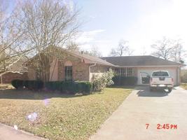 featured image of 1011 Meadow Brook St